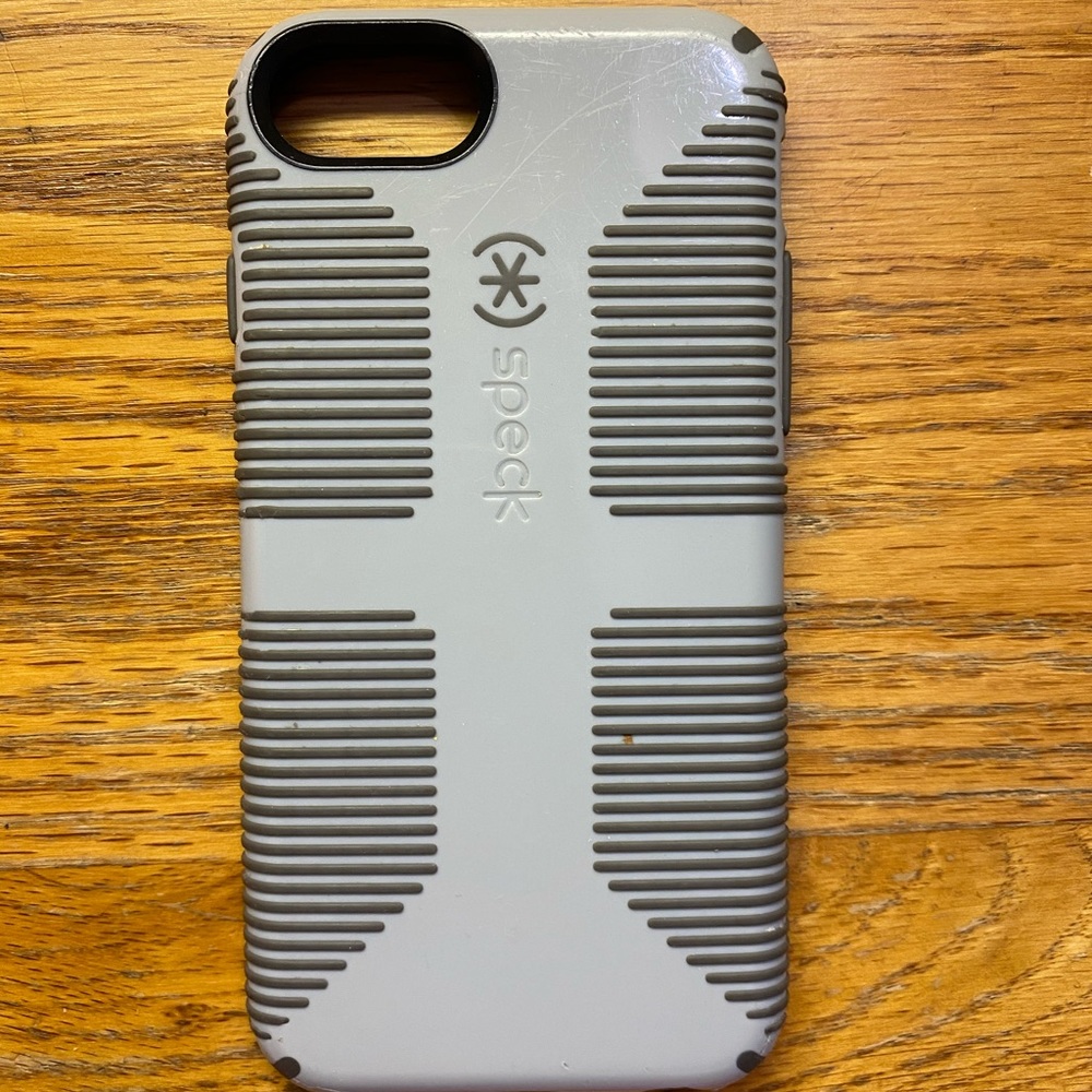 Speck iPhone 8 case